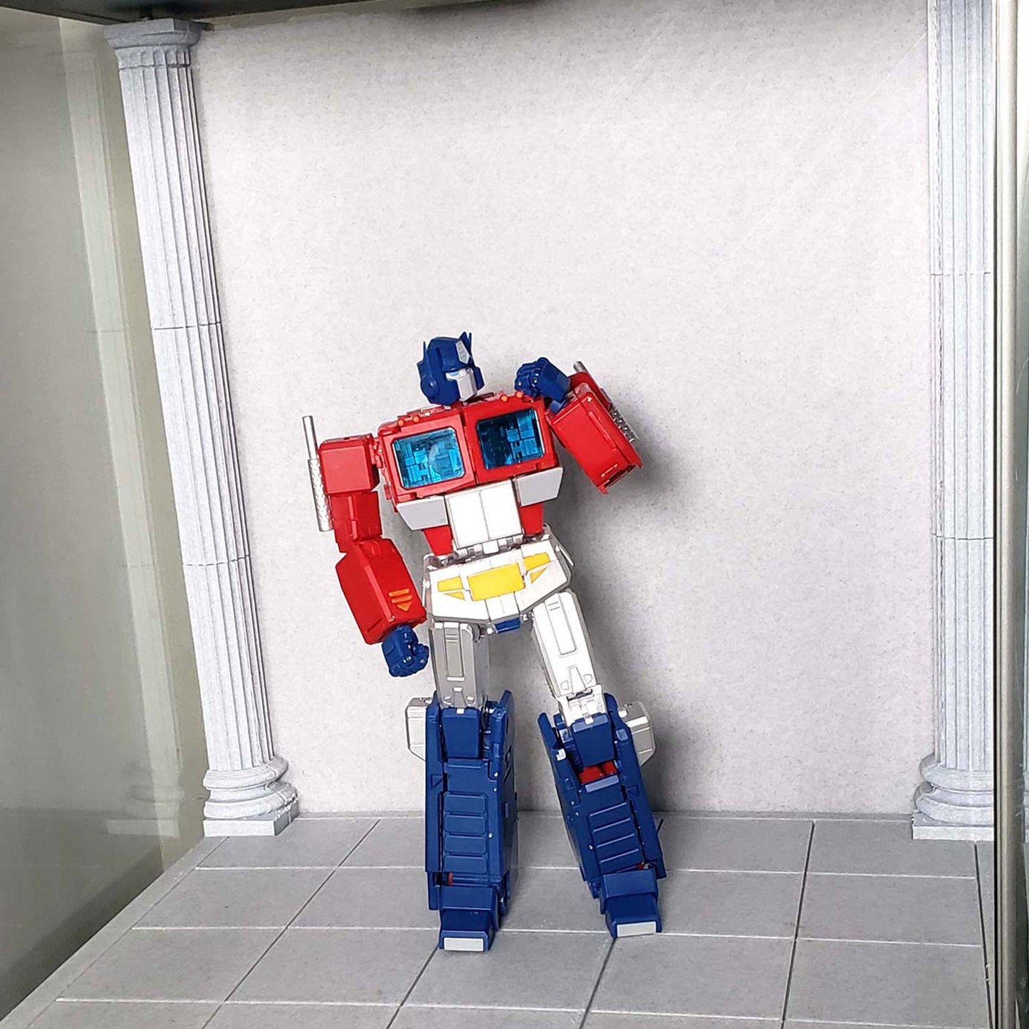 DETOLF MARBLE PANEL DISPLAY