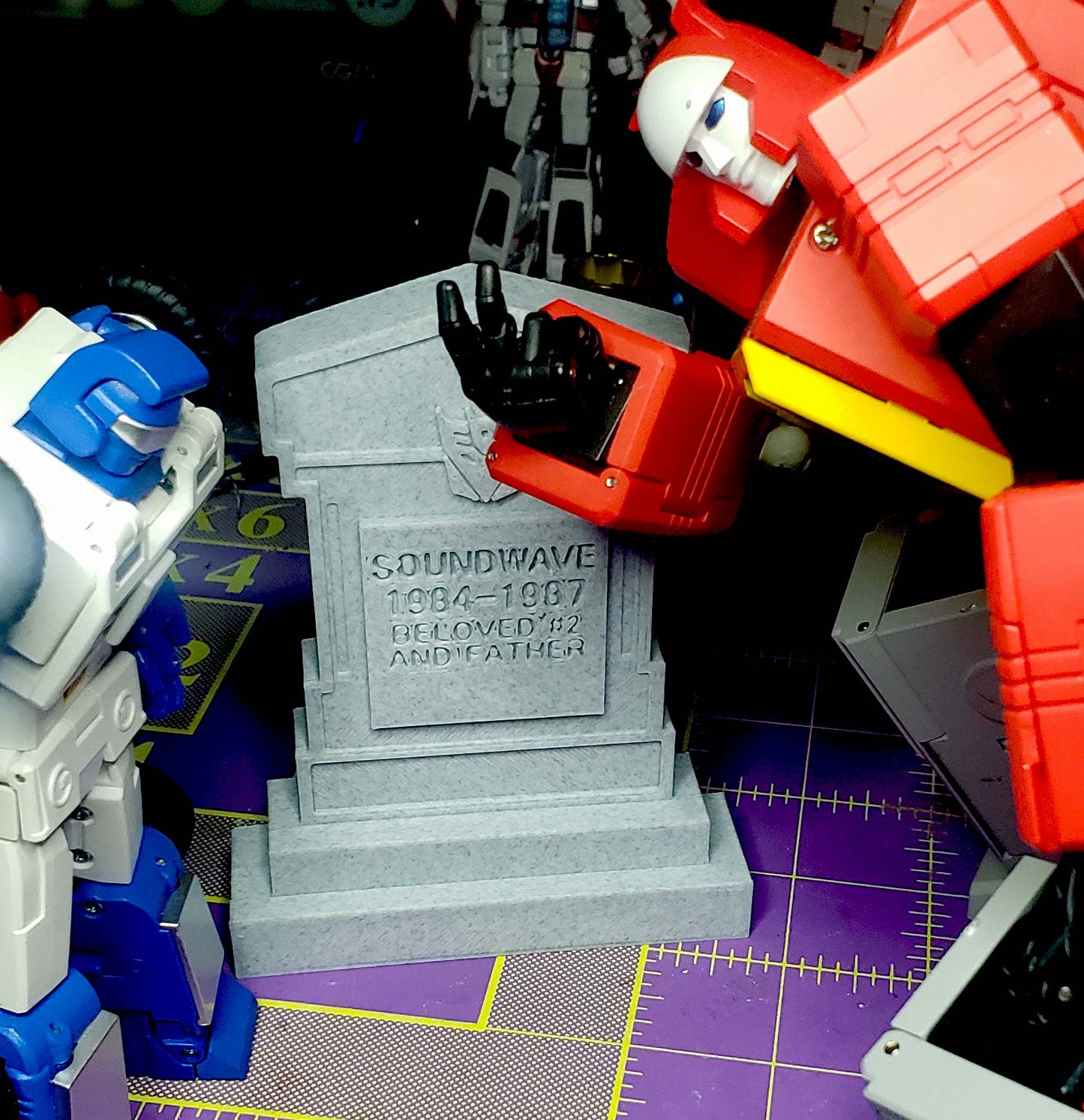 Soundwaves Grave Stone