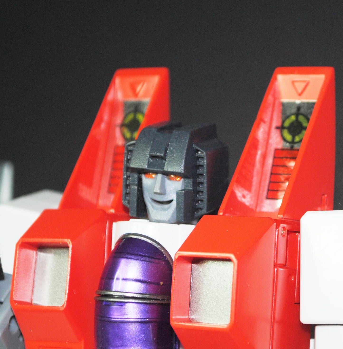 Maketoys Starscream head upgrade