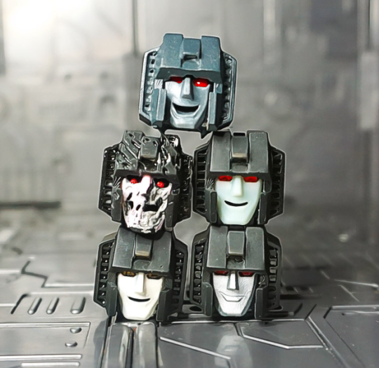 Maketoys Seeker MegaPack Head Pack