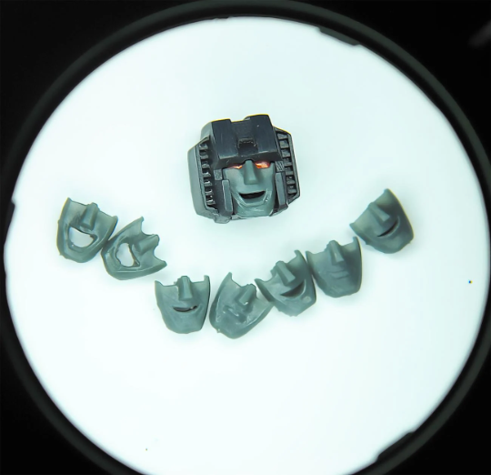 Maketoys Starscream head upgrade